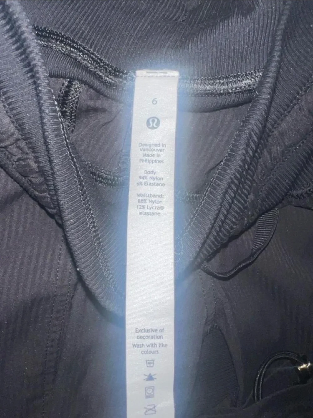 Lululemon black dance capri studio mid rise pants size 6